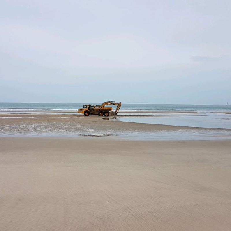 Lutte contre l’érosion marine – Travaux de rechargement de la plage sud